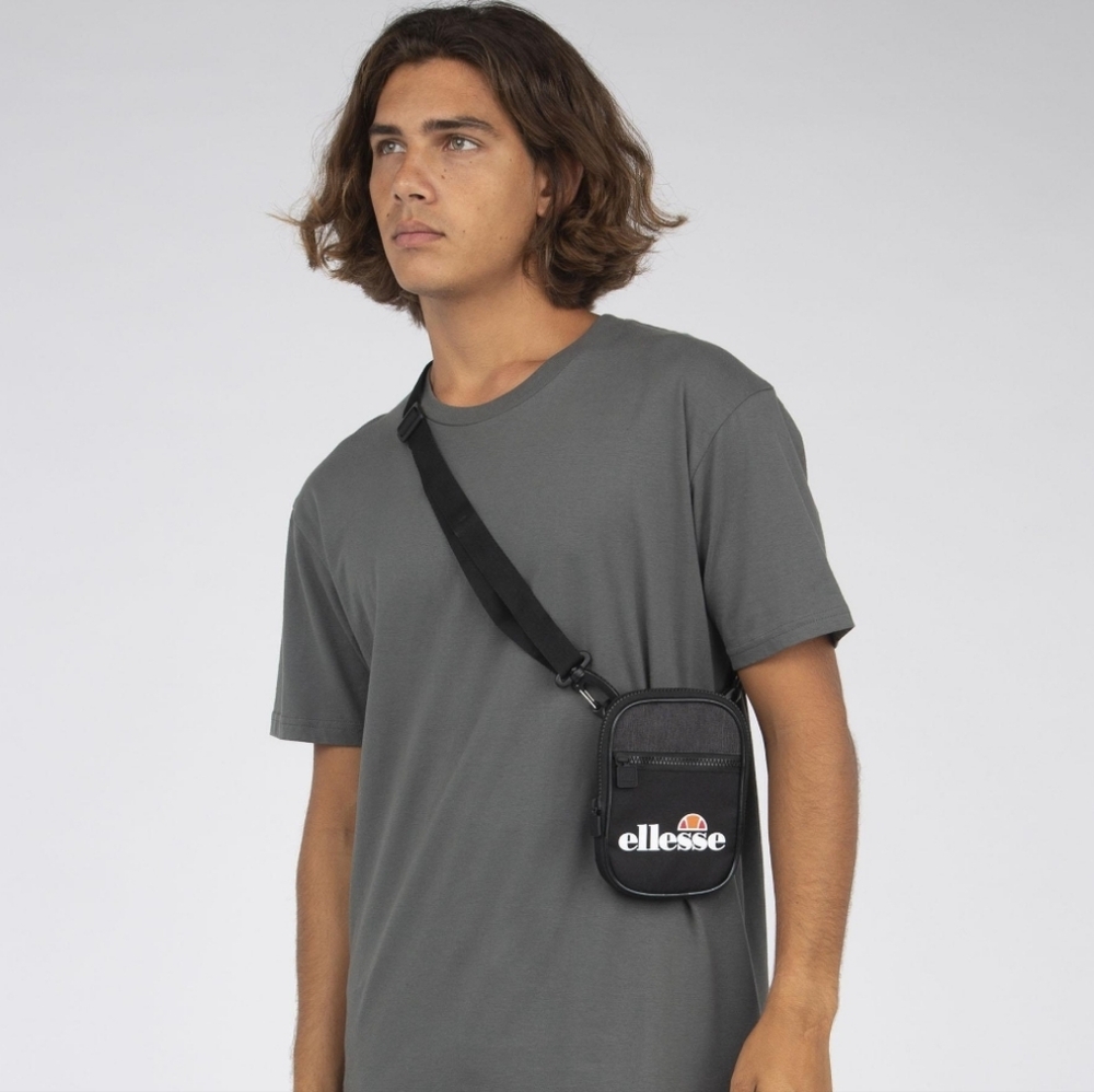 Ellesse Templeton Small Item Bag Black NWT